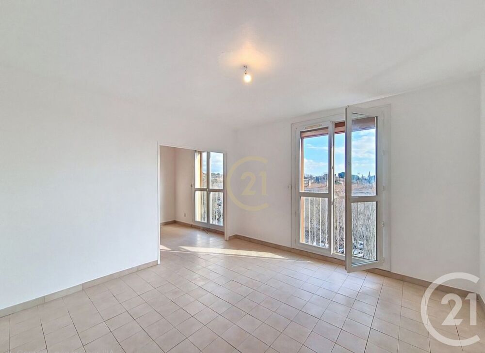 vente Appartement - 4 pièce(s) - 69 m² Salon-de-Provence (13300)