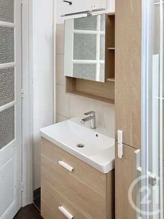  Appartement à louer 5 pièces 109 m² Montbeliard
