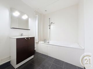  Appartement à louer 3 pièces 52 m²