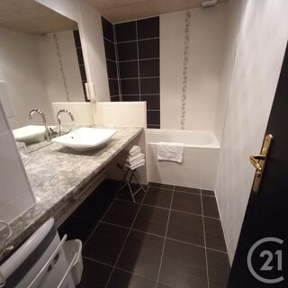  Immeuble � vendre 234 m�