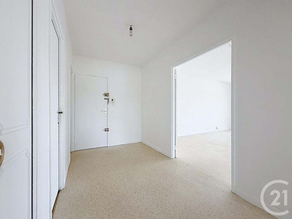 location Appartement - 3 pièce(s) - 64 m² Lure (70200)