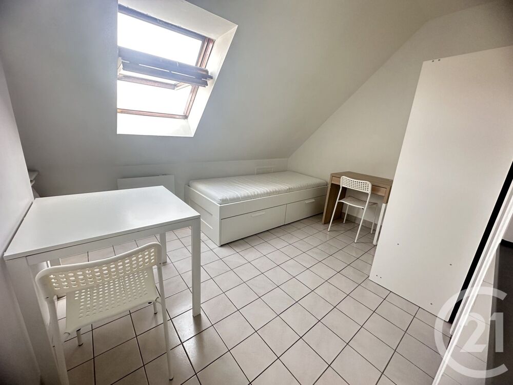 STUDIO MEUBLE RUE NATIONALE Proche université TANNE....
