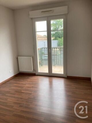  Appartement à louer 3 pièces 71 m²