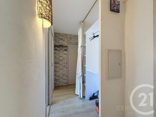  Appartement à louer 3 pièces 56 m²