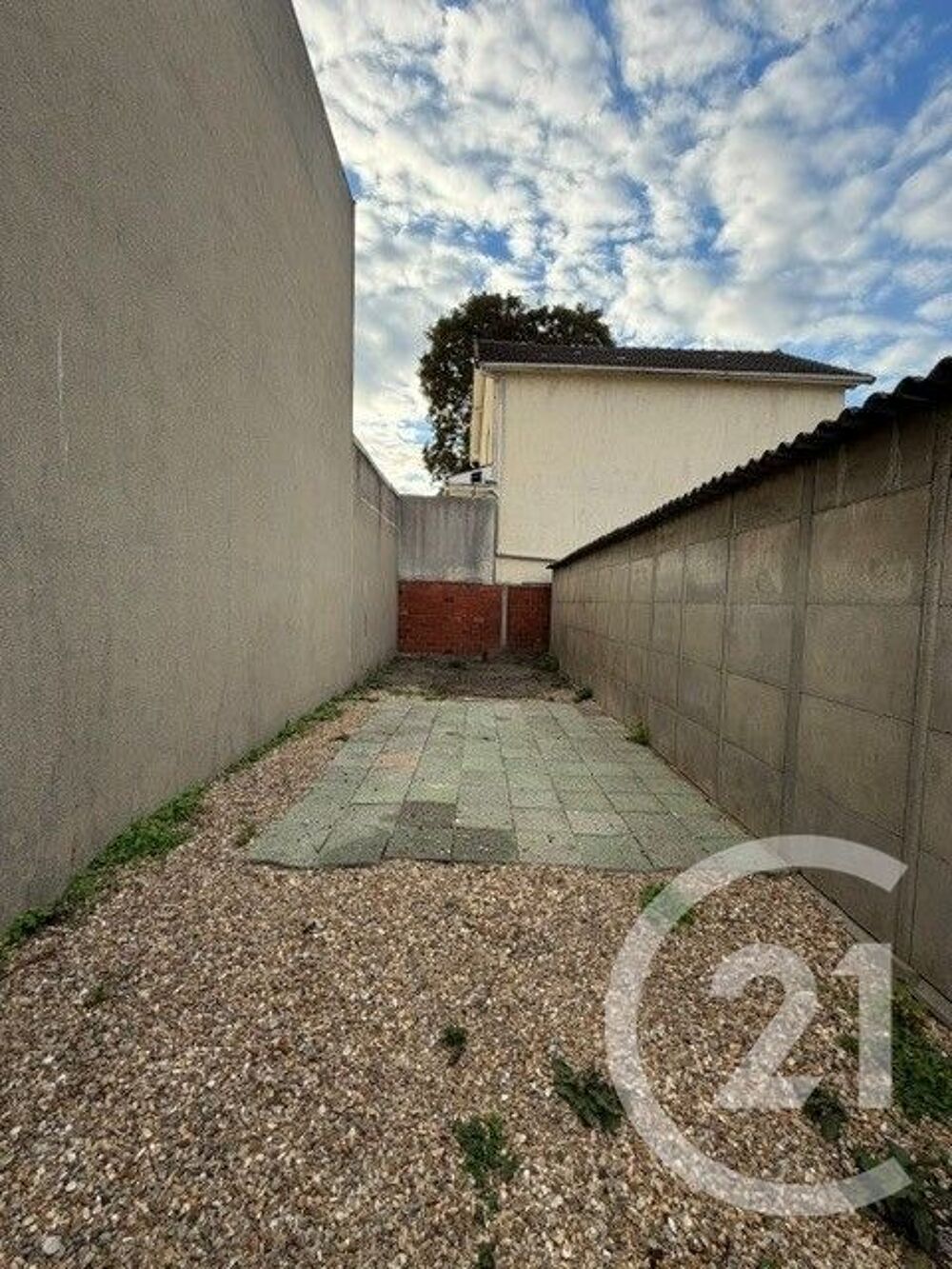 location Terrain - 1 m² Drancy (93700)