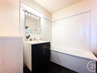  Appartement � vendre 4 pi�ces 79 m�