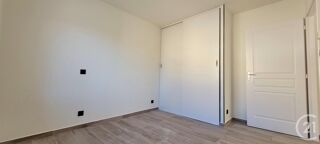  Maison à louer 3 pièces 77 m²