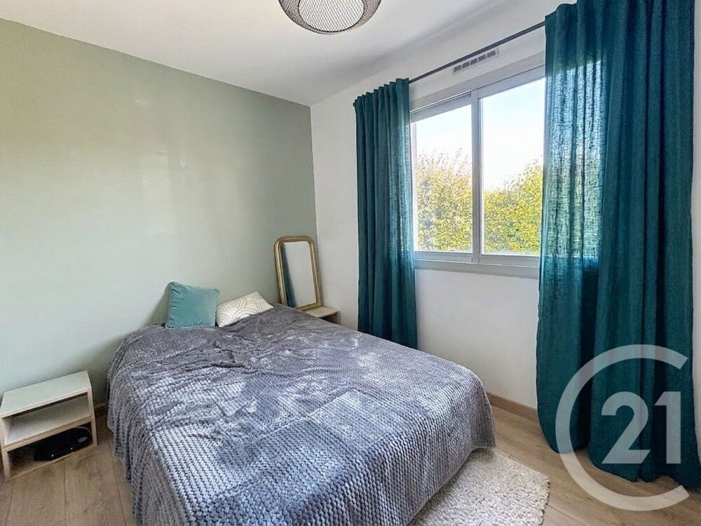 vente Maison - 7 pièce(s) - 128 m² La Chapelle-des-Fougeretz (35520)