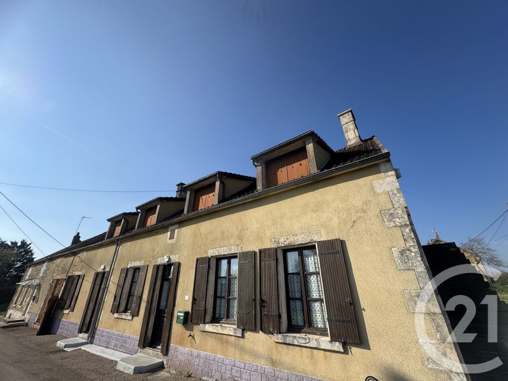 Nichée sur un terrain de 1332m², cette maison de campagn....