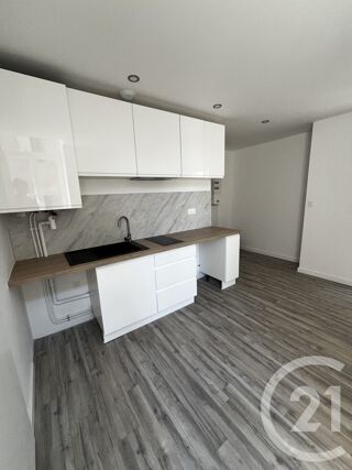  Appartement à louer 2 pièces 27 m²