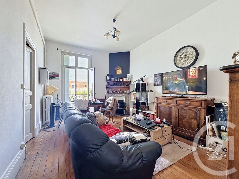 vente Immeuble - 160 m² Saint-Pourçain-sur-Sioule (03500)