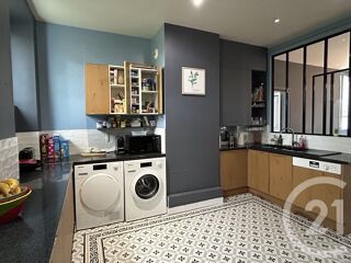 Appartement � louer 6 pi�ces 164 m�