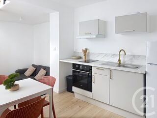  Appartement à louer 2 pièces 34 m²
