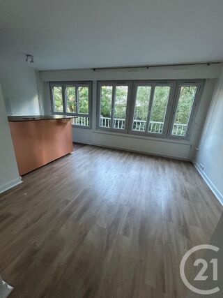 Appartement à louer 2 pièces 38 m²