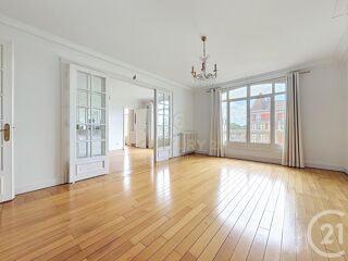  Appartement à vendre 8 pièces 240 m²