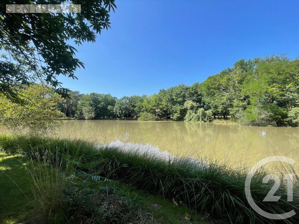 À VENDRE Propriété d'Exception avec Étangs et 15 ha de ....