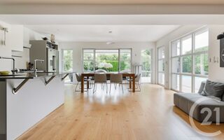  Maison � vendre 7 pi�ces 253 m�