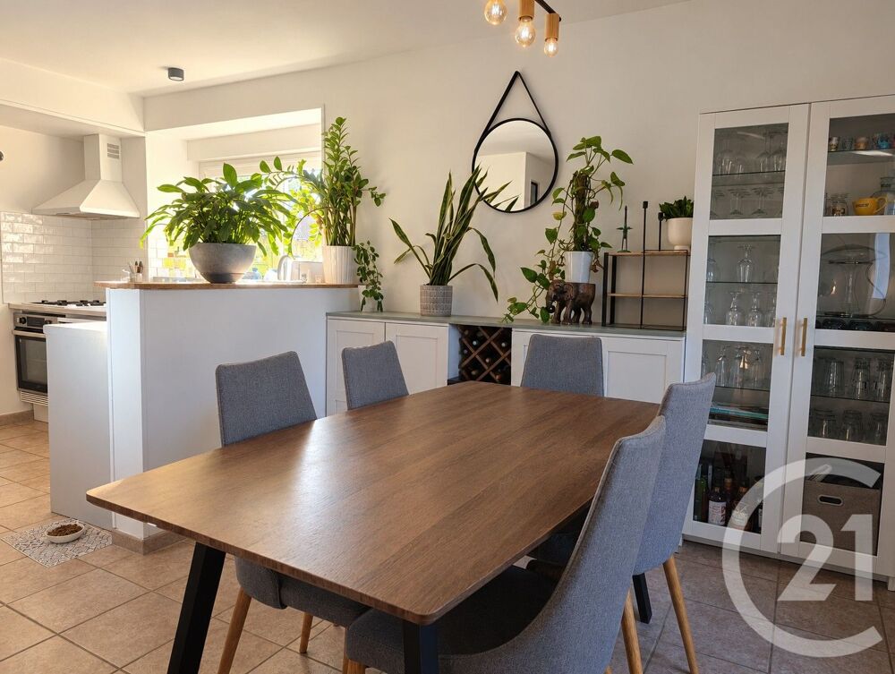 vente Appartement - 3 pièce(s) - 320 m² Polliat (01310)