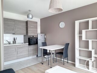  Appartement à louer 2 pièces 33 m²