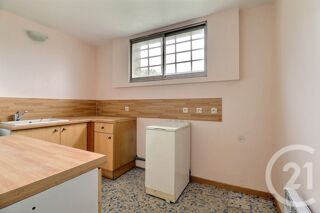  Maison � vendre 6 pi�ces 210 m�