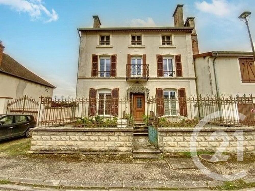 Venez découvrir cette jolie maison de caractère, rénovée....