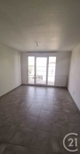  Appartement à louer 2 pièces 41 m²