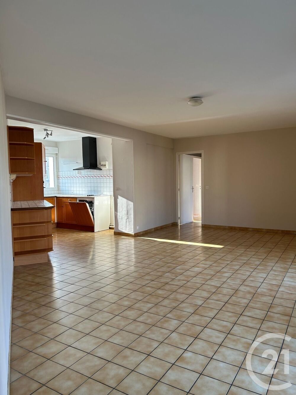 location Appartement - 3 pièce(s) - 66 m² Avon (77210)