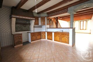  Appartement à louer 3 pièces 103 m²