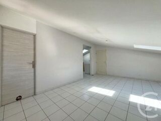  Appartement à louer 2 pièces 59 m²