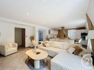  Appartement à louer 3 pièces 76 m²