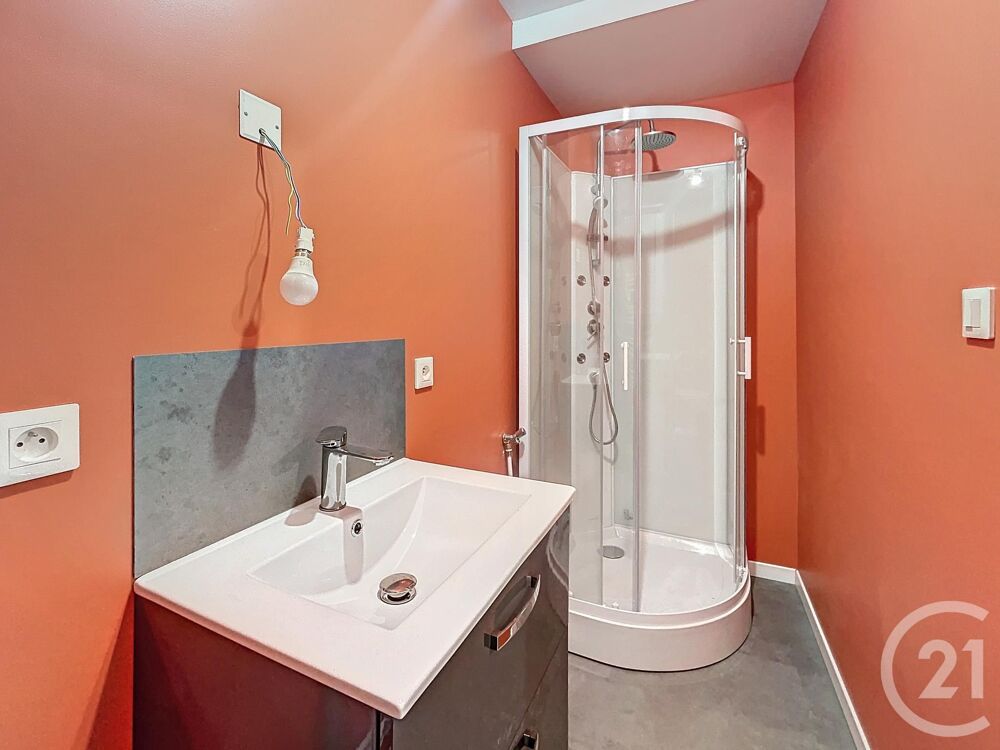 location Appartement - 3 pièce(s) - 58 m² Saint-Pourçain-sur-Sioule (03500)