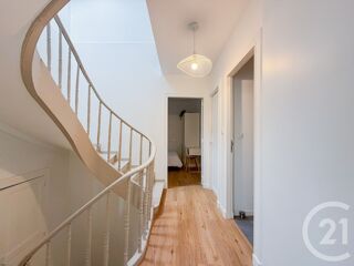  Immeuble à vendre 147 m²