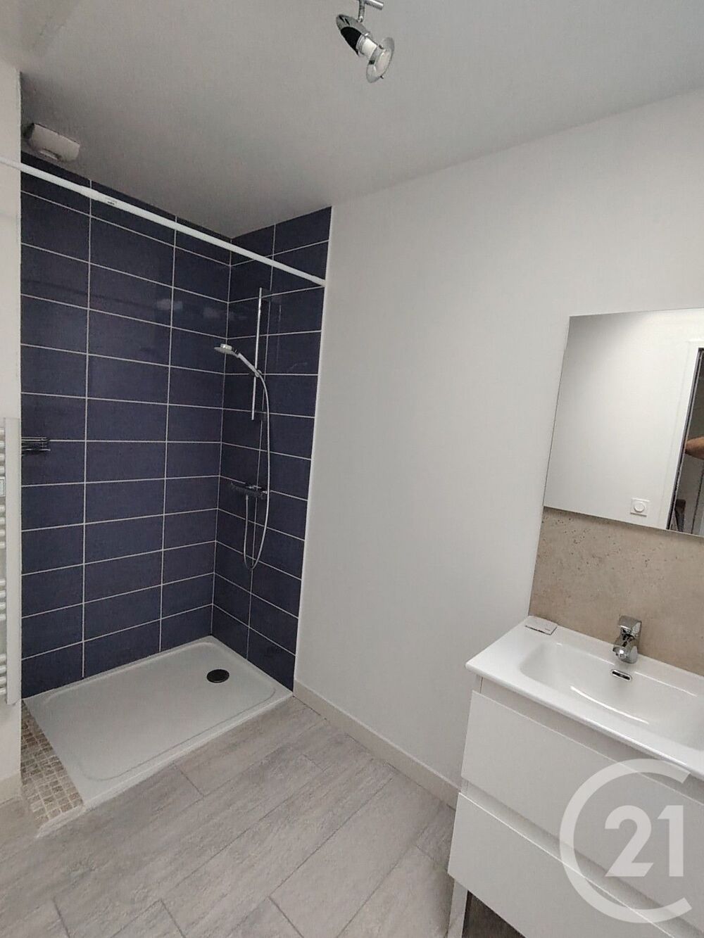 location Maison - 3 pièce(s) - 66 m² Preignac (33210)