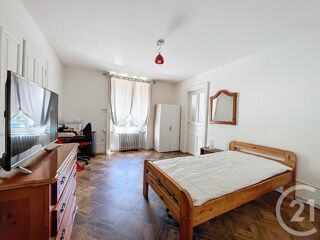  Appartement à louer 3 pièces 92 m²
