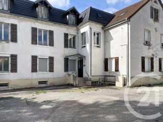  Appartement à louer 3 pièces 65 m²