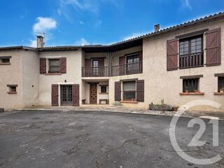 Maison à louer 7 pièces 235 m²