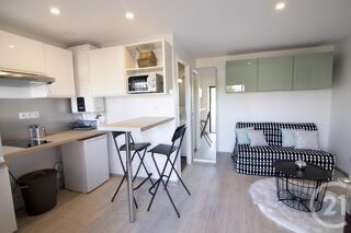  Immeuble � vendre 74 m�