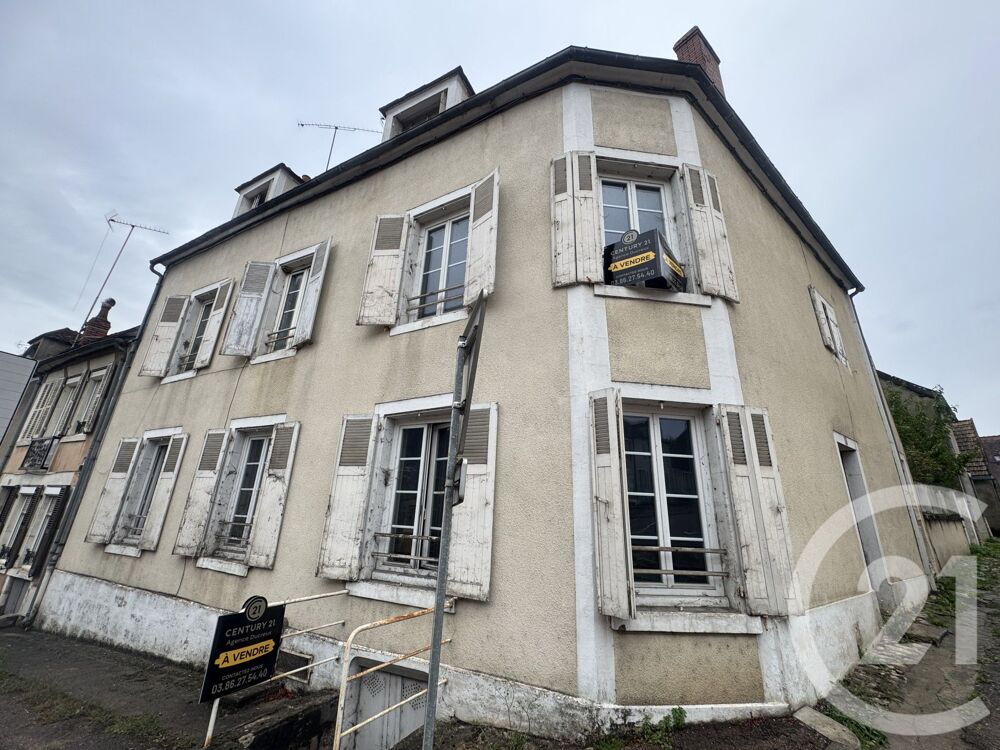 Maison 5 pièces 155 m² · à Varzy · 155 m² · 32 000 €