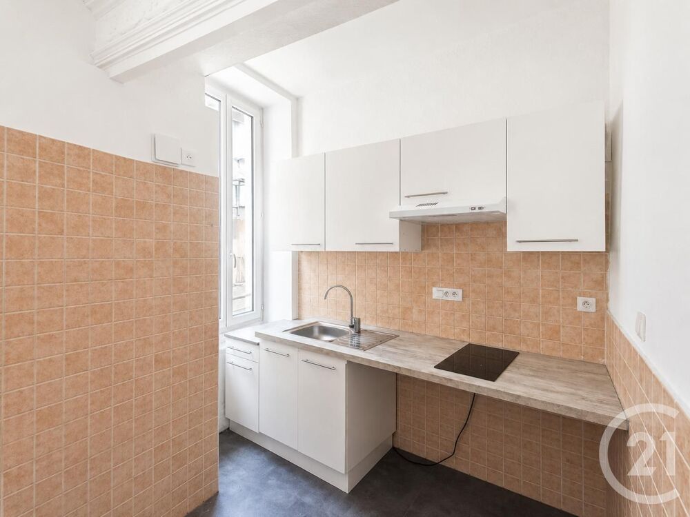 location Appartement - 2 pièce(s) - 50 m² Bagnols-sur-Cèze (30200)