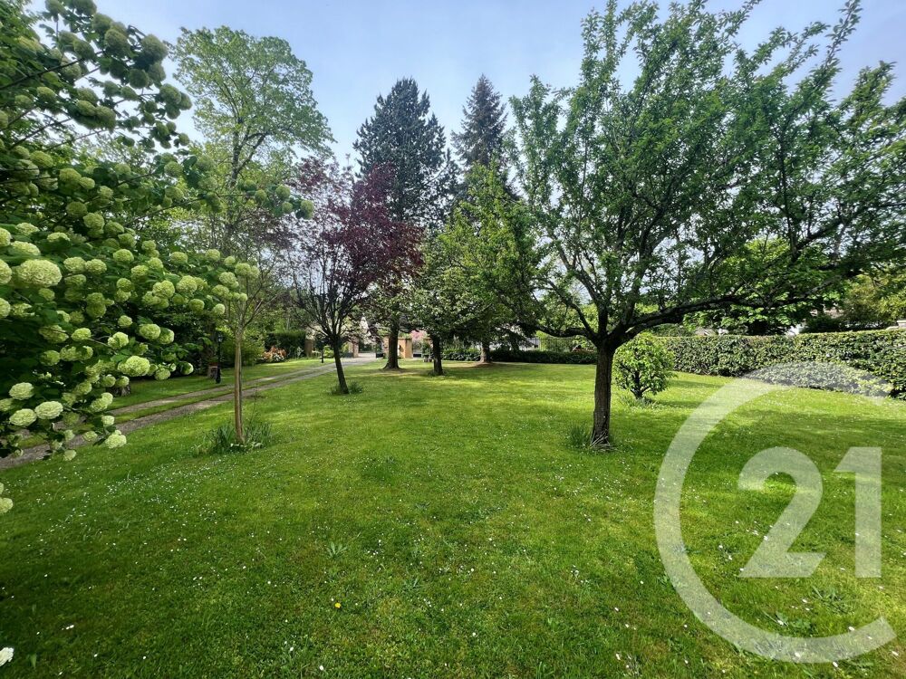 location Maison - 6 pièce(s) - 203 m² Bois-le-Roi (77590)