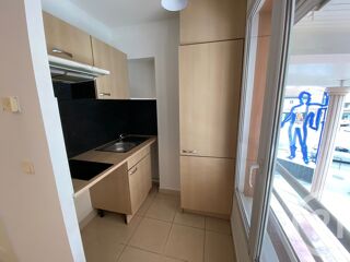  Appartement à louer 1 pièce 25 m²