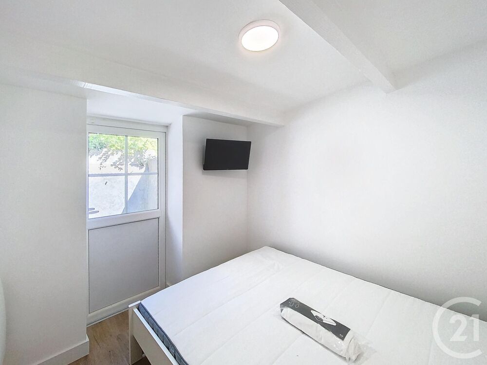 location Appartement - 7 pièce(s) - 10 m² Tours (37000)