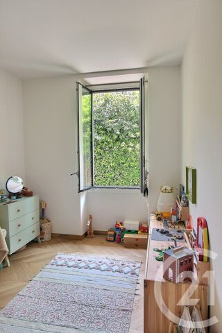  Appartement à vendre 5 pièces 104 m²