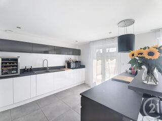  Maison  vendre 6 pices 137 m