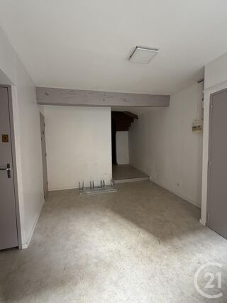  Appartement à louer 1 pièce 26 m²