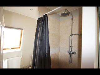  Colocation � louer 6 pi�ces 140 m�