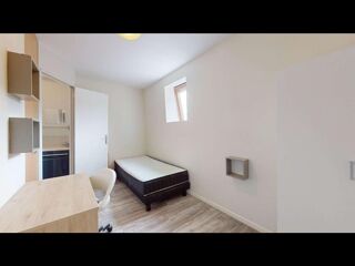  Colocation � louer 7 pi�ces 100 m�