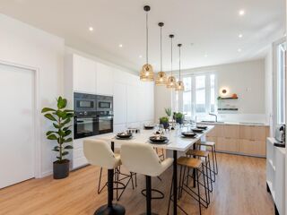  Colocation � louer 10 pi�ces 240 m�