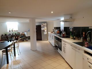  Colocation � louer 9 pi�ces 210 m�