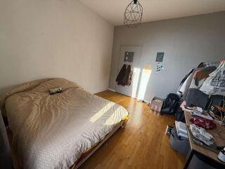  Colocation � louer 10 pi�ces 200 m�